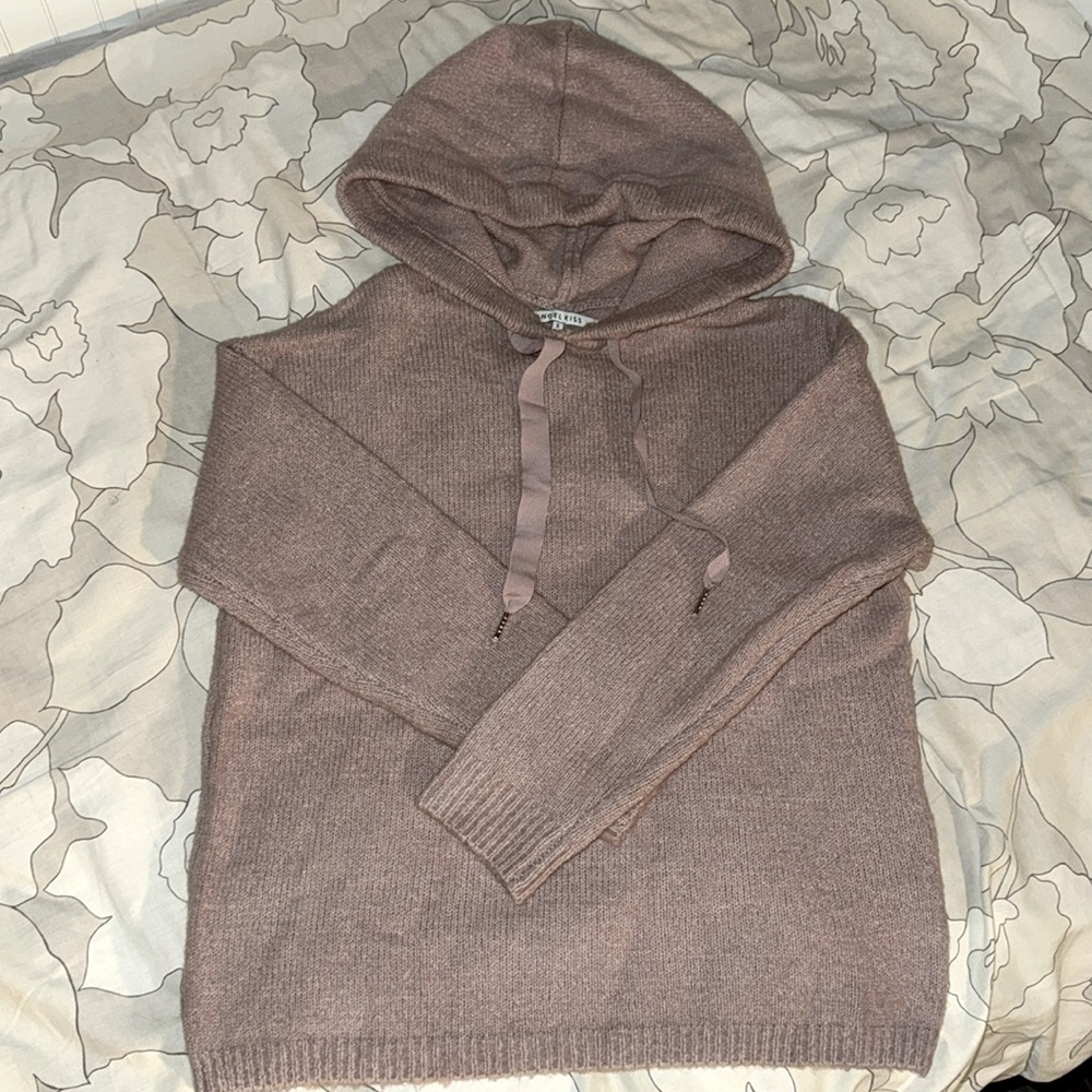 Semi cropped lavender hoodie